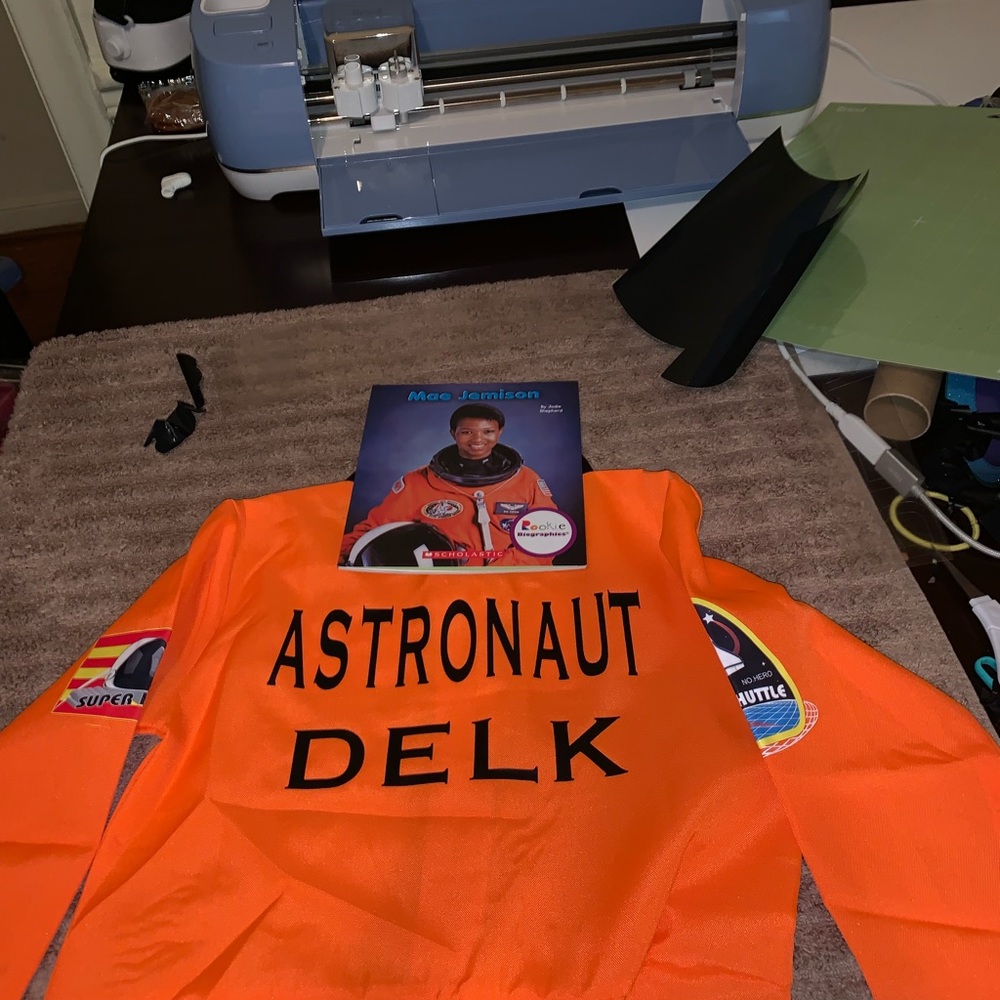 Customized - Picture 4 of 5